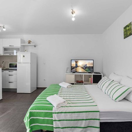 Studio Apartment Sekula ชิเบนิก ภายนอก รูปภาพ